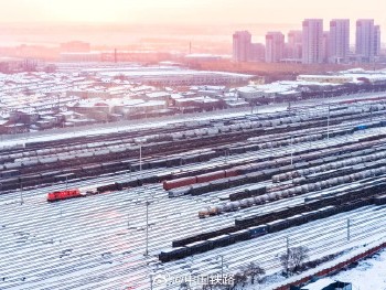 1月国家铁路货运量达3.32亿吨 发送货物创新高