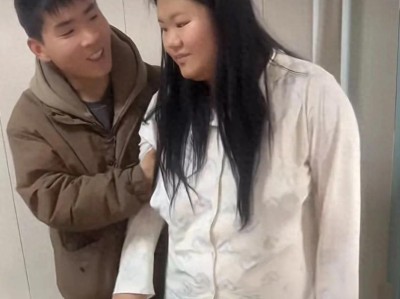 产后住月子中心宝宝集体照顾引热议，网友直呼父母心真大