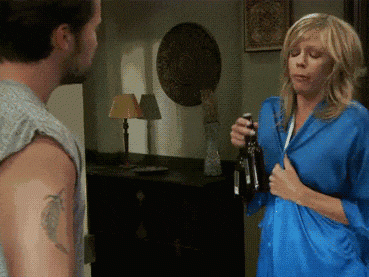 春节将至愁坏了！父母总往冰箱塞东西，剩饭能吃吗？