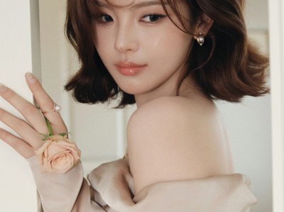 杨超越新剧造型路透，短发凸显倔强，诠释野草系女主魅力