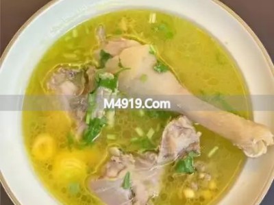 合肥美食三绝：老母鸡汤、吴山贡鹅、酥鸭米面