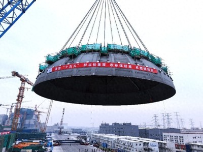 820吨安全帽？巨型装备保障工人安全