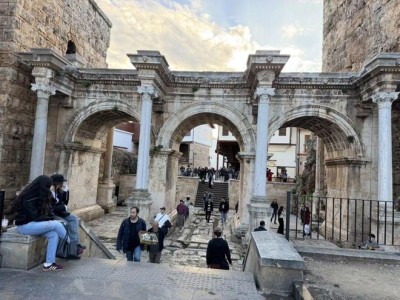 土耳其安塔利亚老城区游玩攻略 地中海畔的古城风光