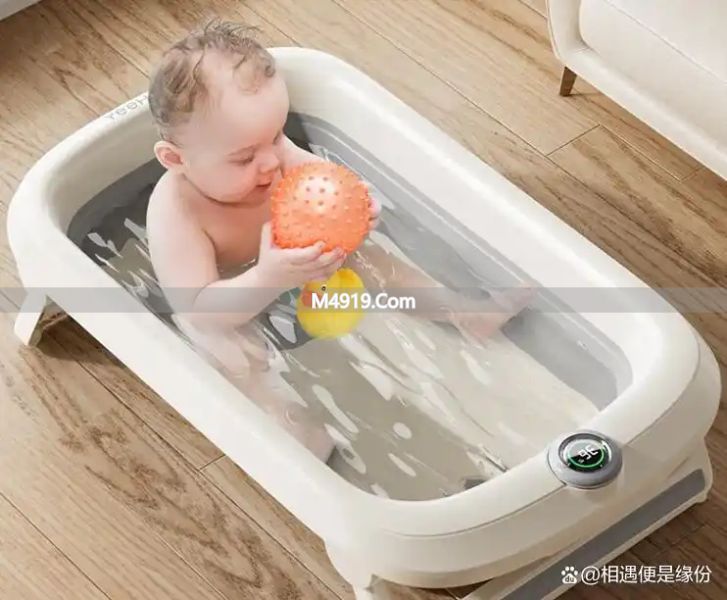 折叠新生儿浴盆怎么选？这两款宝妈都说好