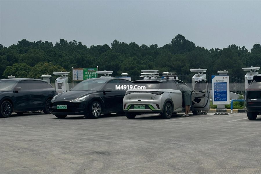 _电动汽车换油用什么油_电动车换油车