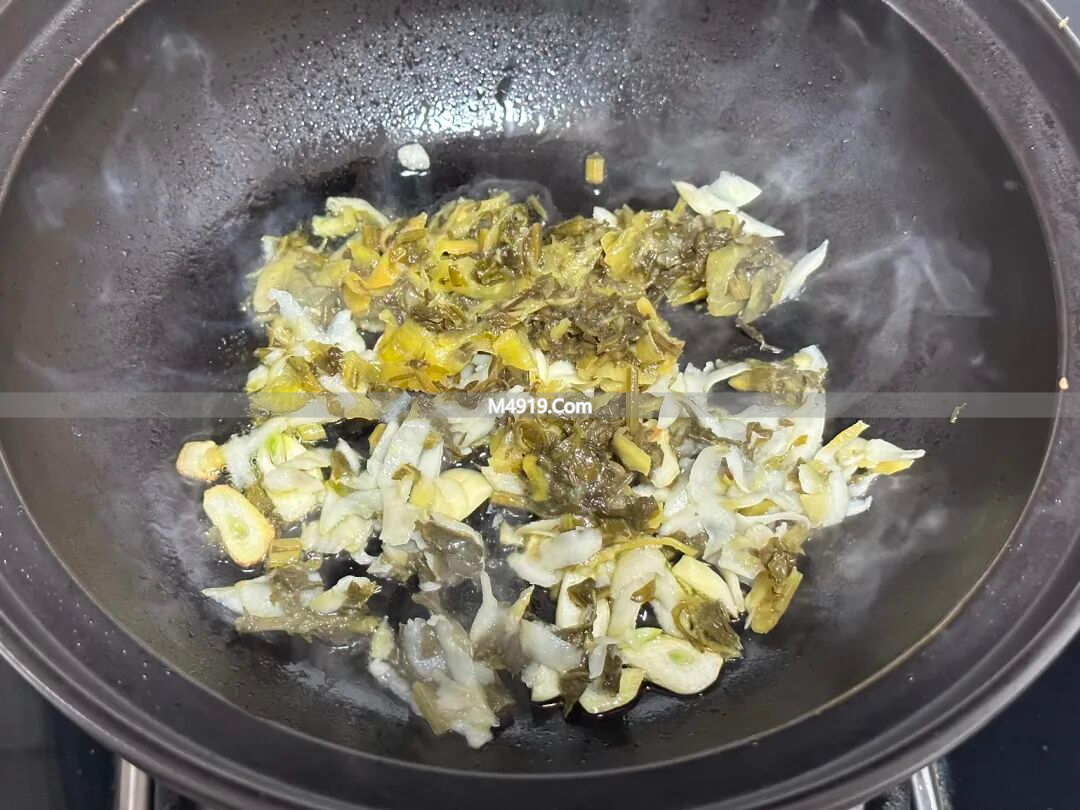 天冷犯懒不想做饭？牛肉米粉煲，营养美味一锅端