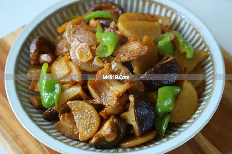 秋冬必尝！白萝卜与五花肉、香菇搭配的绝妙吃法