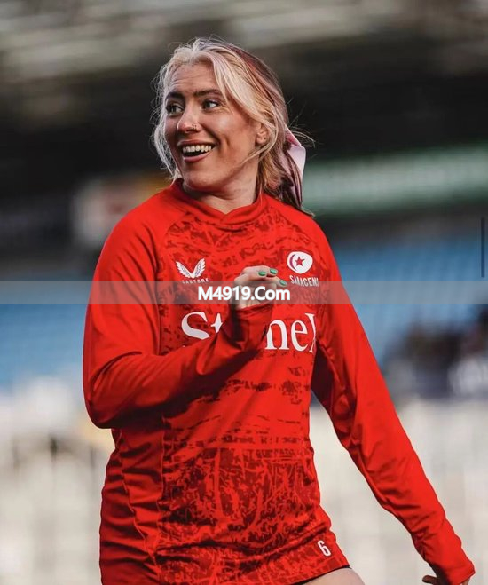 女性带妆运动遭质疑，女运动员因爱美受性别审视