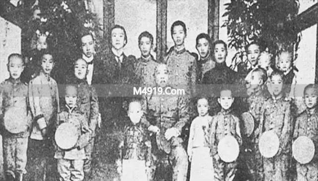 袁世凯葬礼有多隆重？儿子袁克文的排场更惊人