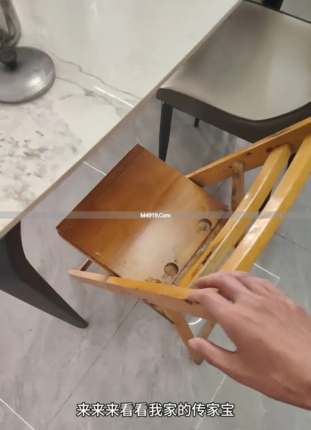 花百万买的江景房成废品站，两代人观念差异大沟通难