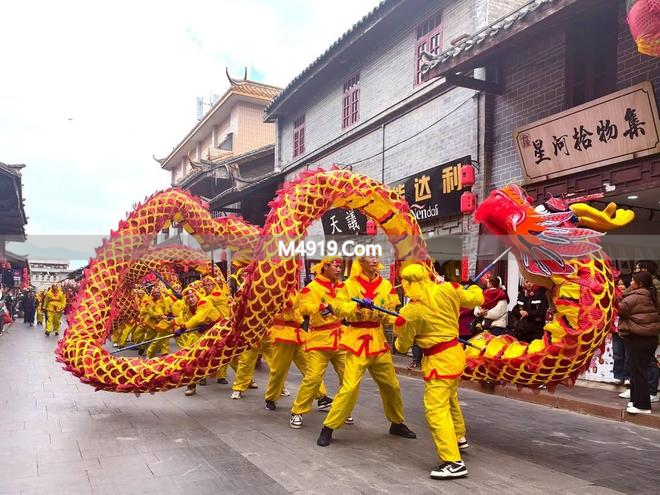 四川会理元宵节举办系列活动，舞龙舞狮闹新春吸引众多游客