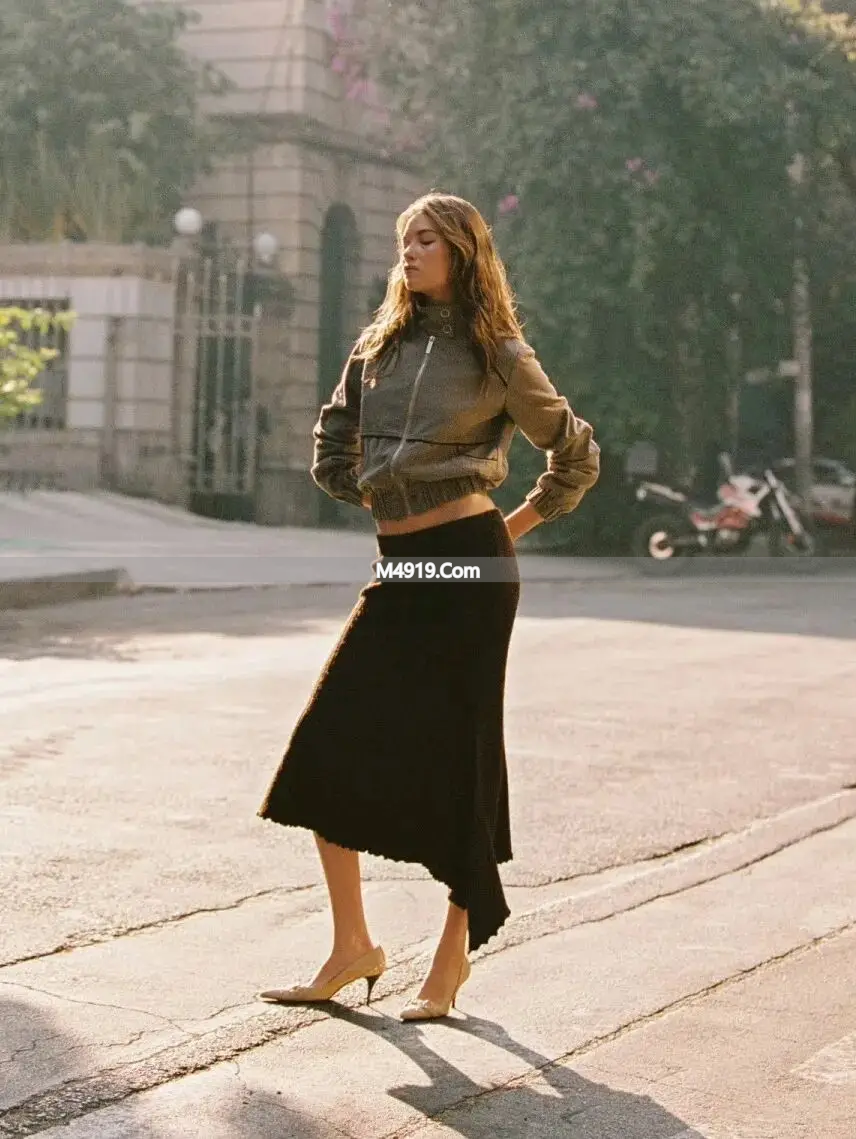 春日迷笛裙穿搭指南：搭尖头鞋、玛丽珍鞋，舒适又优雅