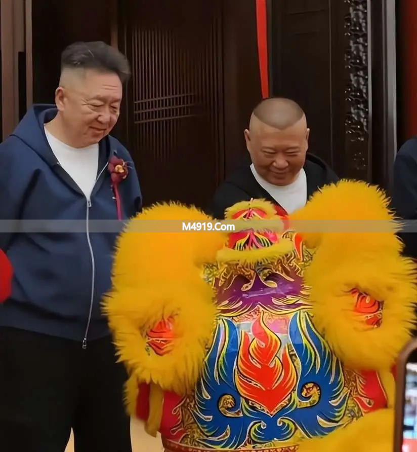 德云社成都首店开业引热潮，24小时后却乱象丛生、郭德纲被指责