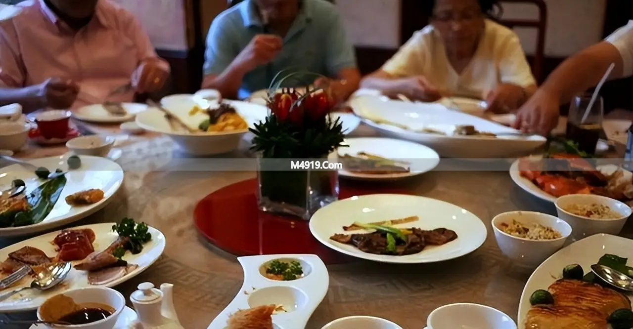 味精发明至今误会重重，你知道它是如何从受欢迎走向被嫌弃的吗？