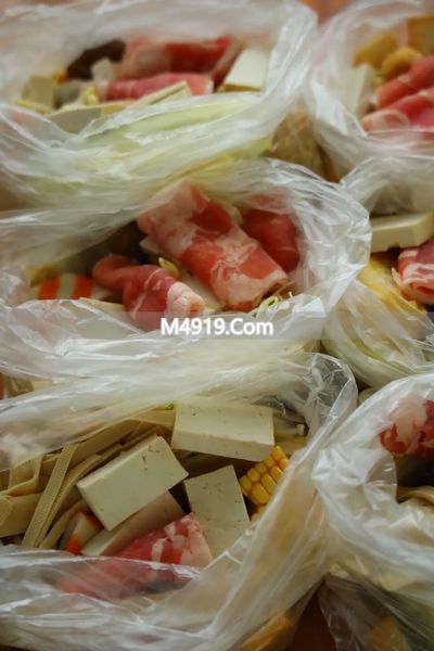 现煮麻辣烫的做法视频_煮麻辣烫教程_