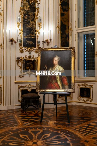 美泉宫室内参观票价格及镜厅、百万厅特色介绍