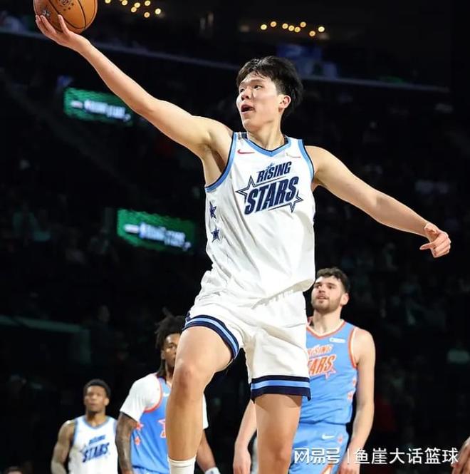 NBA新星对决：杨瀚森10分全队第二，火箭探花率队逆转