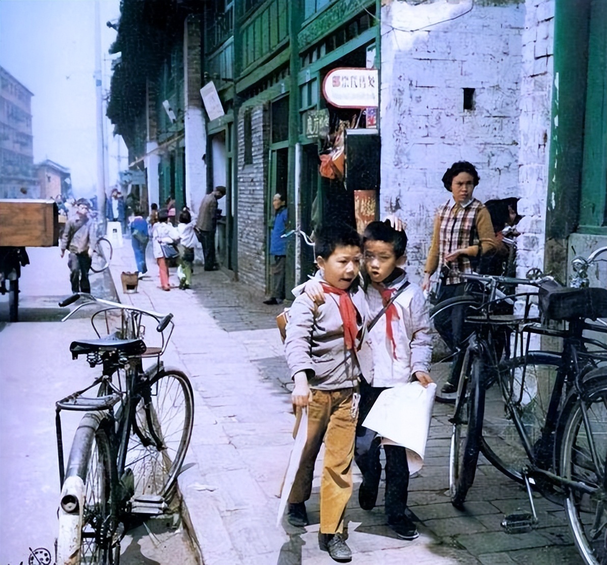 家长付钱托我管孩子，中途不管算不算遗弃罪？