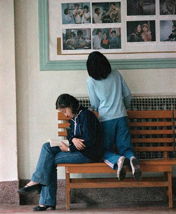 曾经嫌我吃虫子可怕，现在她比我还爱吃