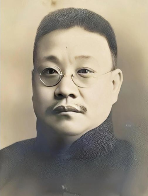 清华校名题写者，拒绝宋美龄求婚，被誉为民国颜真卿