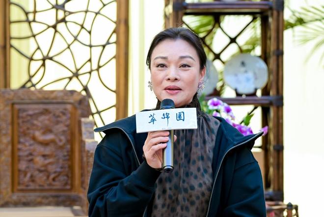 _恭王府戏台匾额内容_恭王府戏台字是什么