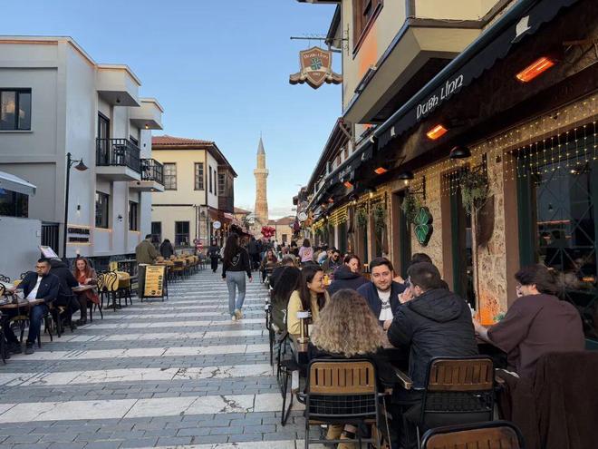 土耳其安塔利亚酒店_土耳其安塔利亚博物馆_