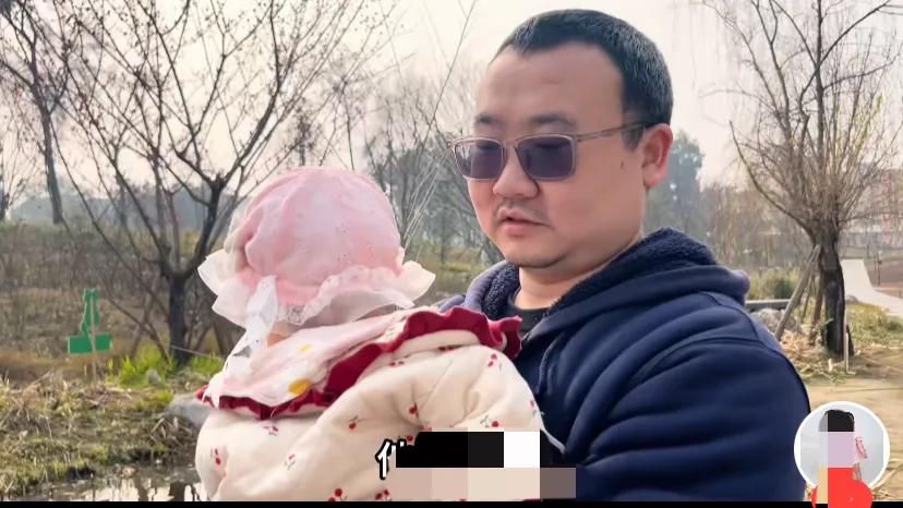 _胖虎妈妈:8个月妹妹叫爸爸 发育正常 罕见露正脸!苦尽甘来 不容易_胖虎妈妈:8个月妹妹叫爸爸 发育正常 罕见露正脸!苦尽甘来 不容易