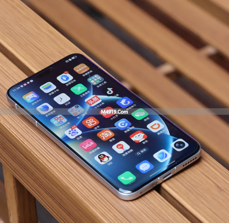 国产手机大内存版本溢价高，网友转投价格跳水老款旗舰