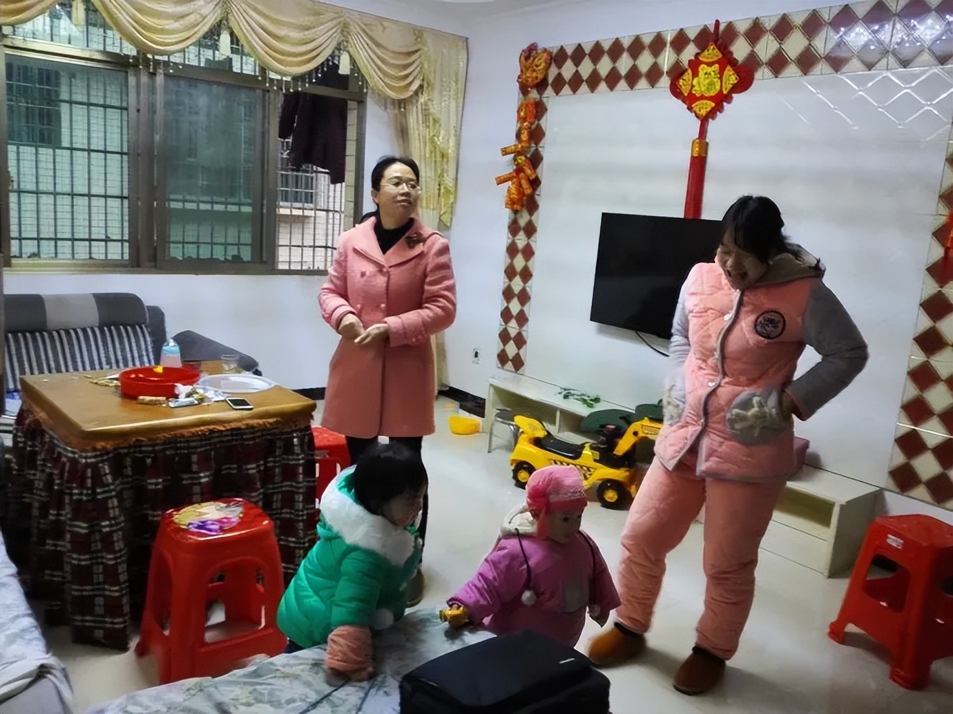 “今年不用来拜年了”，舅妈的一句真心话，炸翻了家庭群_“今年不用来拜年了”，舅妈的一句真心话，炸翻了家庭群_