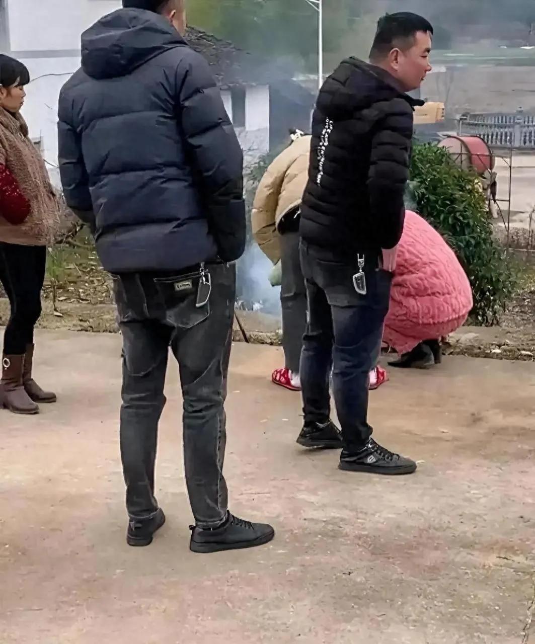 现如今，农村的攀比风，好像被风慢慢地给刮过去了_现如今，农村的攀比风，好像被风慢慢地给刮过去了_