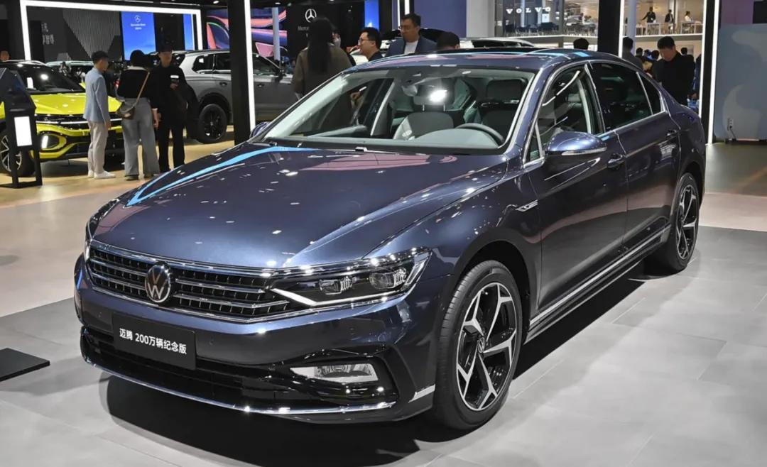 15万左右的轿车哪款好__20万左右轿车选哪款好