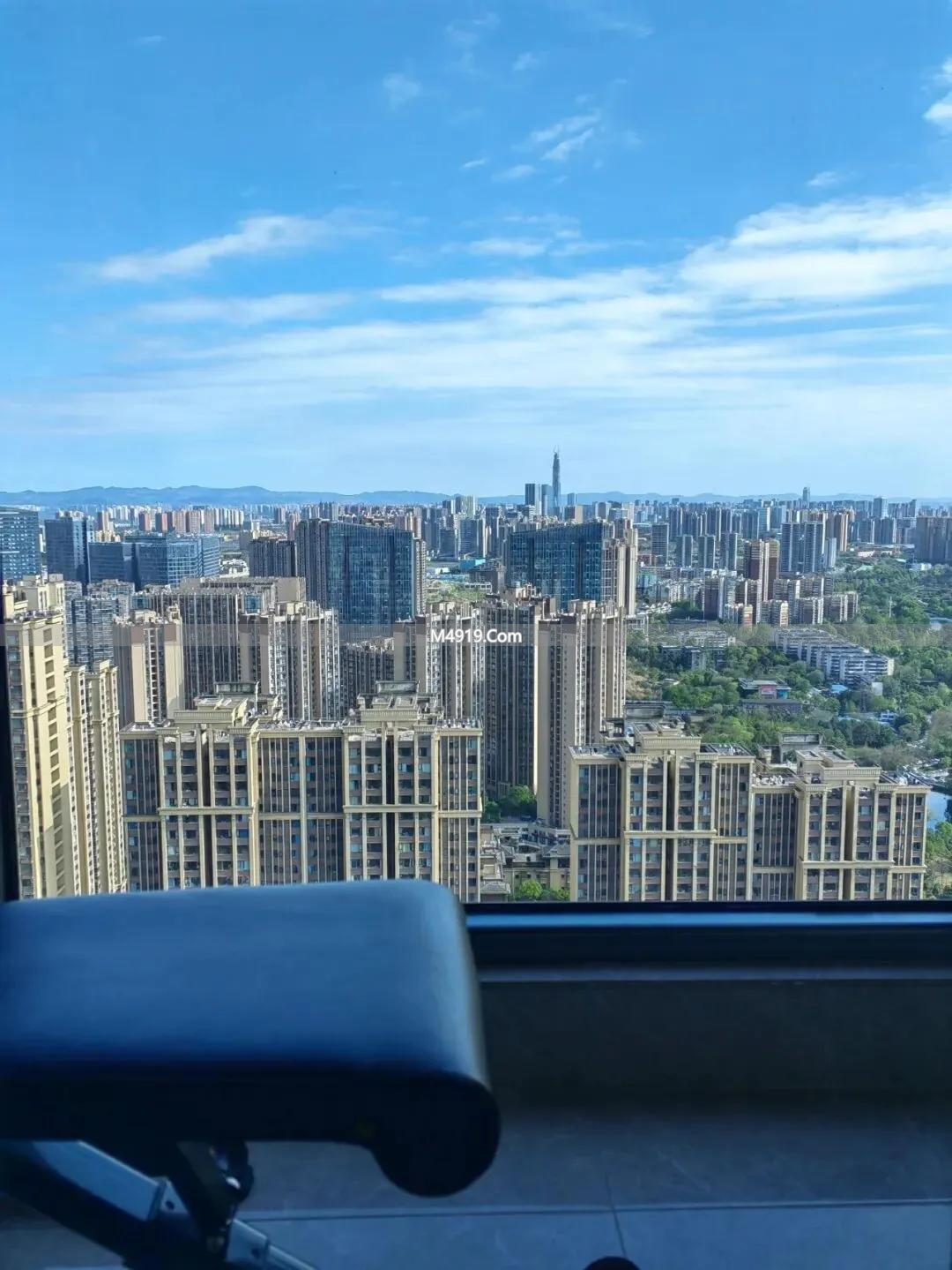 过年回村别只看车！村里人更在乎你工作稳不稳、能帮啥忙