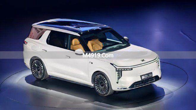 智己LS8上市24.98万起，一小时大定8000台