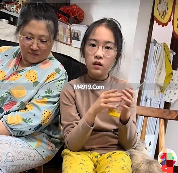 胡老师：央美高学历却做会计，购物狂的真实背景