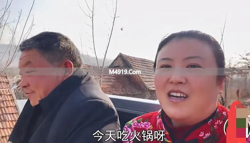 老吕一家：胖吕与父母走得近，直播挣钱其乐融融，小二姐不痛快…__老吕一家：胖吕与父母走得近，直播挣钱其乐融融，小二姐不痛快…