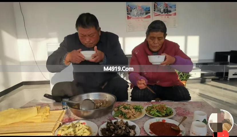 _老吕一家：胖吕与父母走得近，直播挣钱其乐融融，小二姐不痛快…_老吕一家：胖吕与父母走得近，直播挣钱其乐融融，小二姐不痛快…