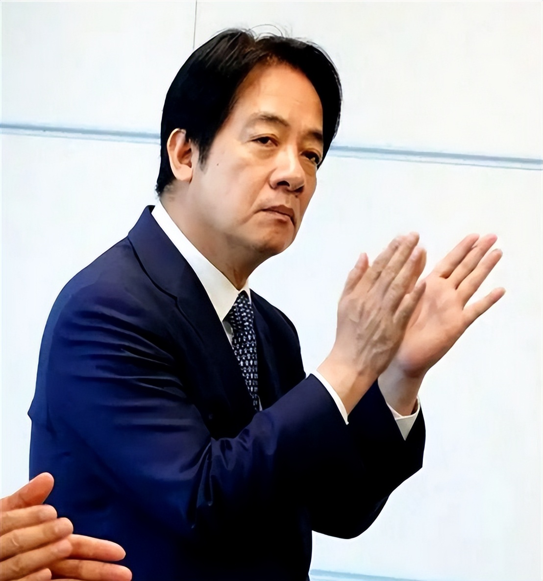 台湾高层郑丽文与赖清德不同剧本，统一一国两区受关注