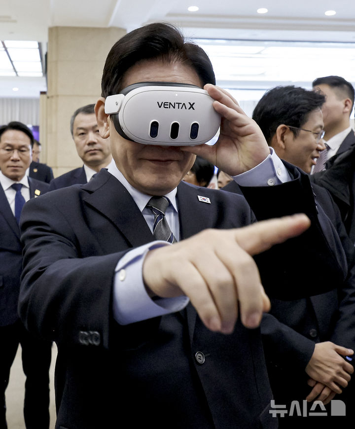 韩国总统李在明访华第四天在上海，夫妻二人行程满满