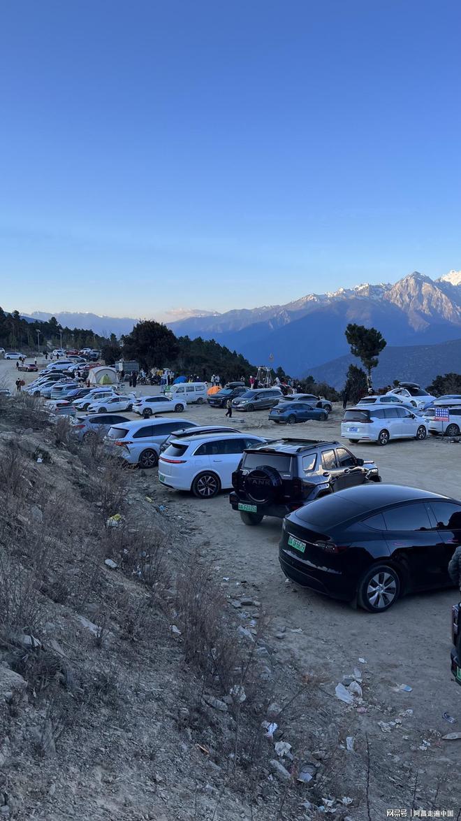 梅里雪山藏区之首，日照金山奇观成因及观赏时机大揭秘