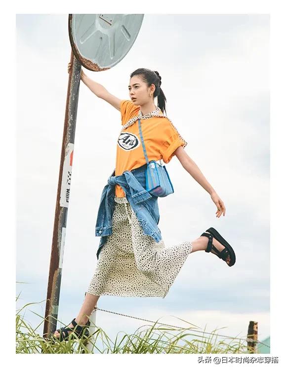 今年流行长款半裙，款式清凉舒适，适合不同场合