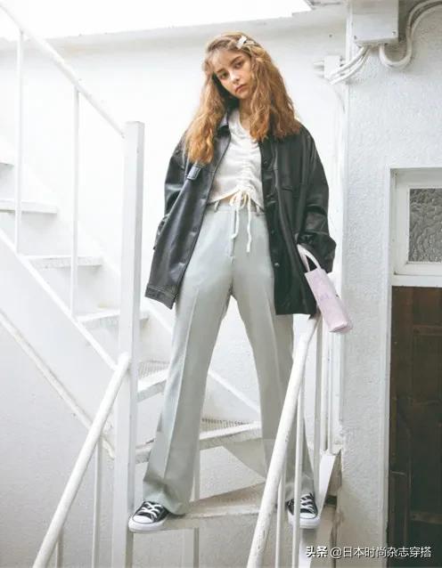 日系雾霾色中线长裤反复穿搭运用及秋季露肌小性感搭配
