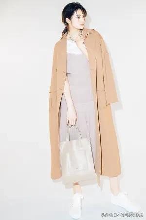 风衣外套搭配指南，适合春秋换季及职场通勤的穿搭推荐