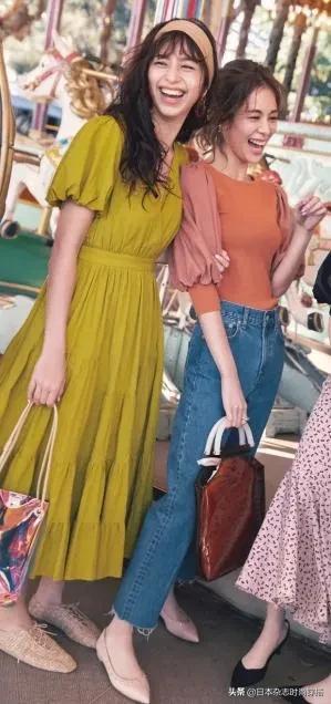 今夏流行卡其色单鞋穿搭指南，多场合适配超万能