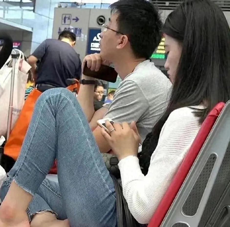 返乡过年要注意！买房卖房等事别乱说，小心被挖苦