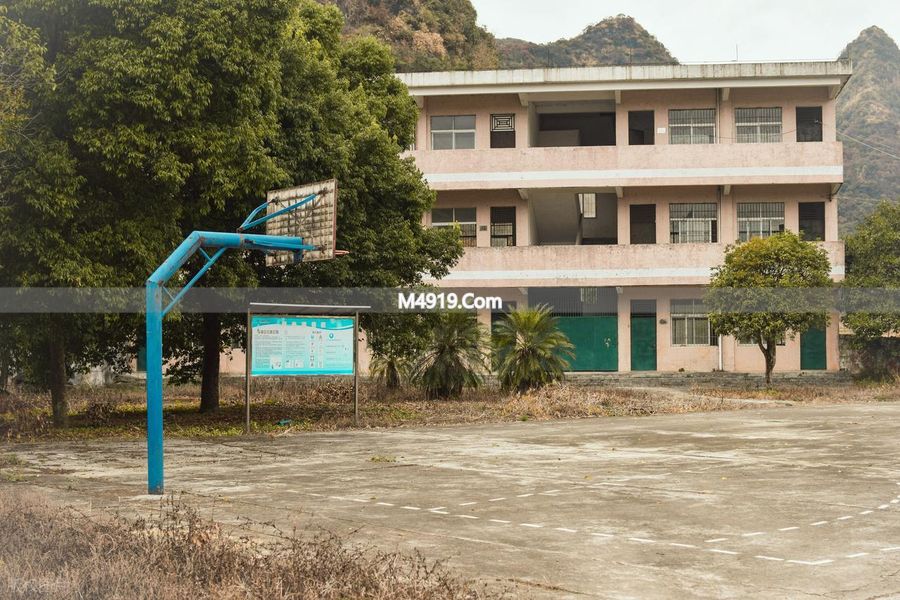 _什么情况可能引发踩踏事件_光棍危机引发农村动荡