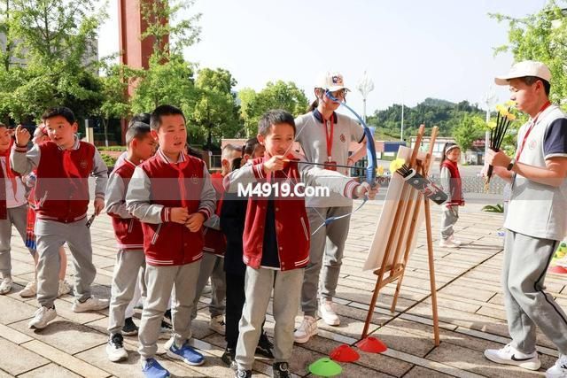 国家级非遗搬上学校舞台 四川达州的巴文化元素成为“主角”__国家级非遗搬上学校舞台 四川达州的巴文化元素成为“主角”