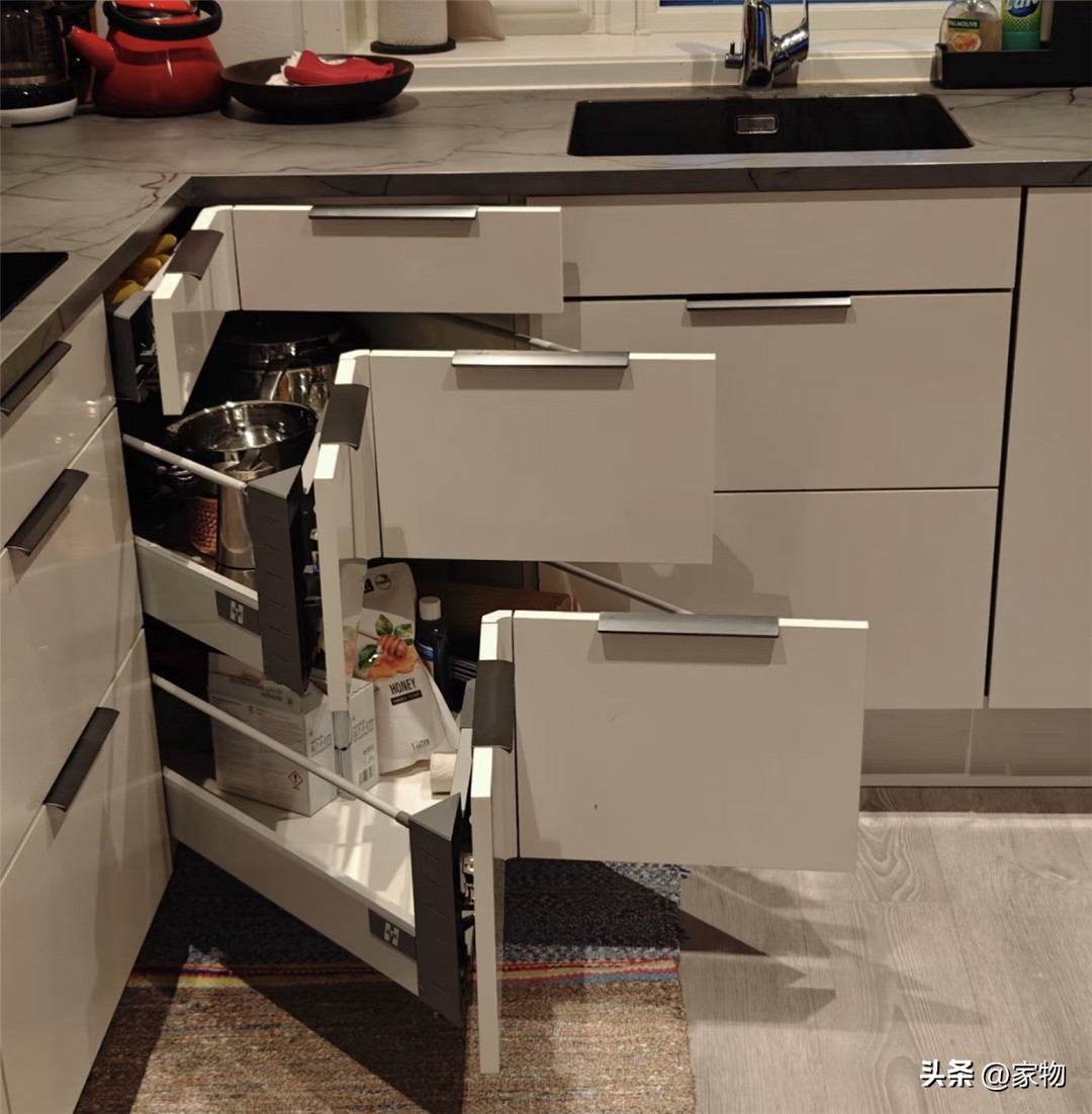 留子出国租房遇奇葩装修，挪威房东设计超实用值得学