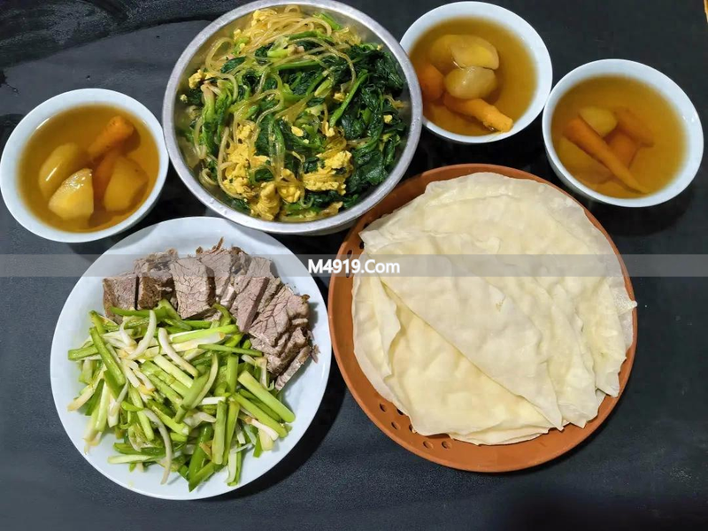 河南水烙馍薄饼卷菜做法，简单又快速，好吃还营养