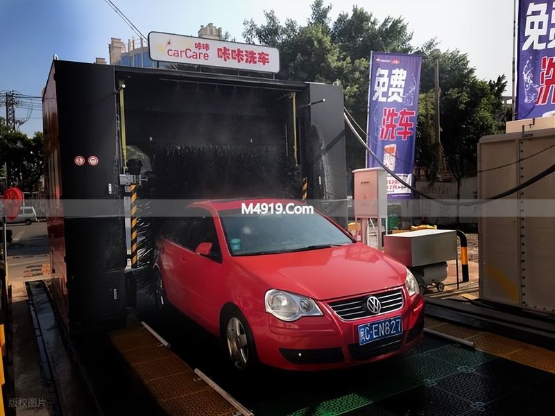 _洗车故意把车划坏_洗车工故意把车子弄花