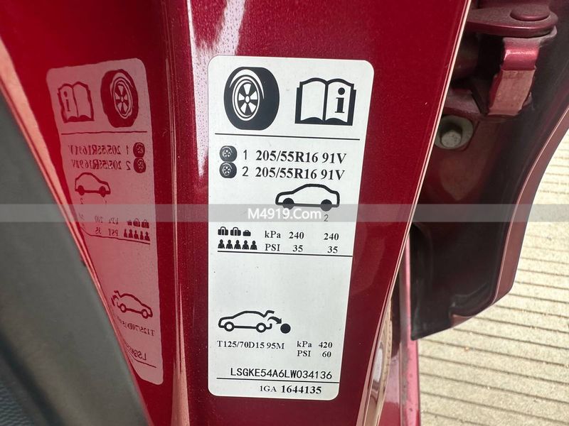 洗车店总打2.5胎压？电车SUV这样调才安全